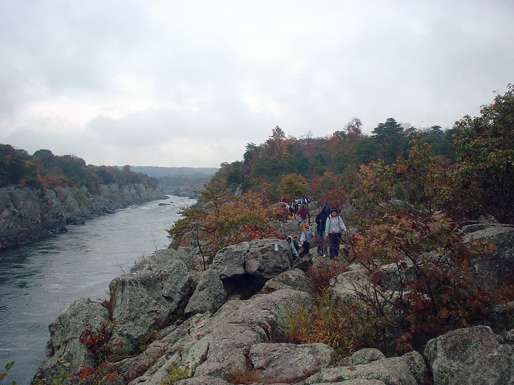 Billy Goat Trail boulders overlooking Mather Gorge